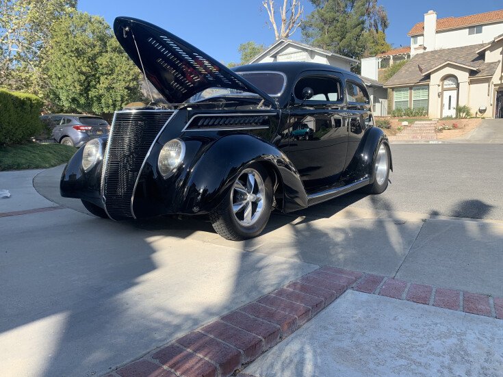 Thumbnail Photo undefined for 1937 Ford Deluxe Tudor
